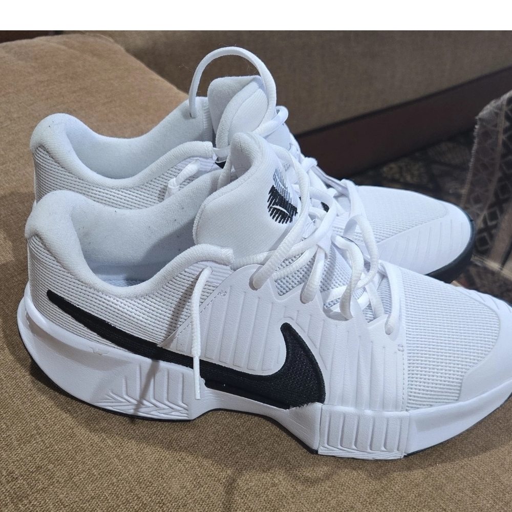 Nike GP Challenge 1 Tennis Shoesl W/Black Swoosh Accent